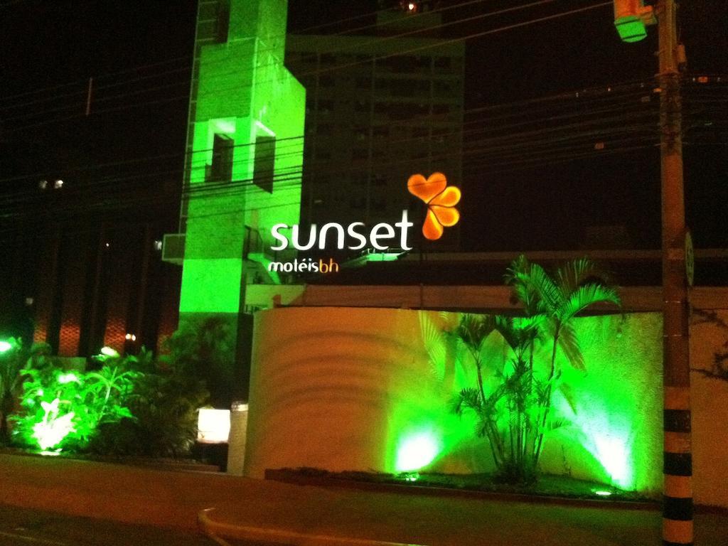Motel Sunset (Adults Only) เบโลโอรีซอนชี ภายนอก รูปภาพ
