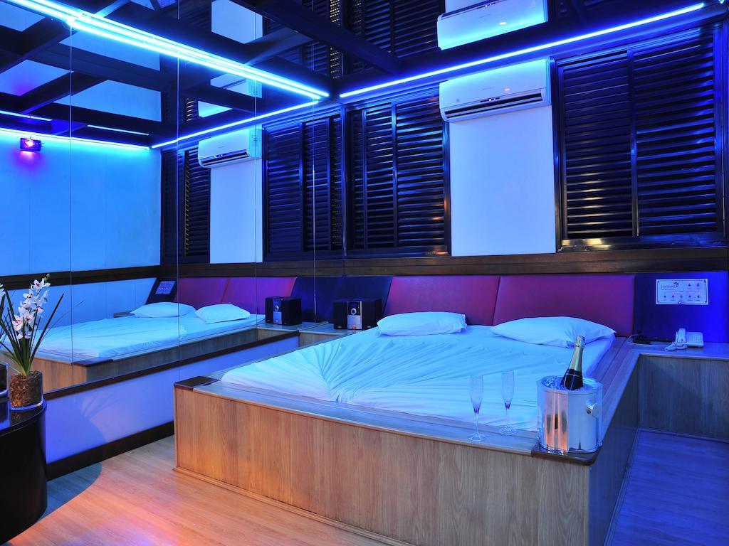 Motel Sunset (Adults Only) เบโลโอรีซอนชี ห้อง รูปภาพ